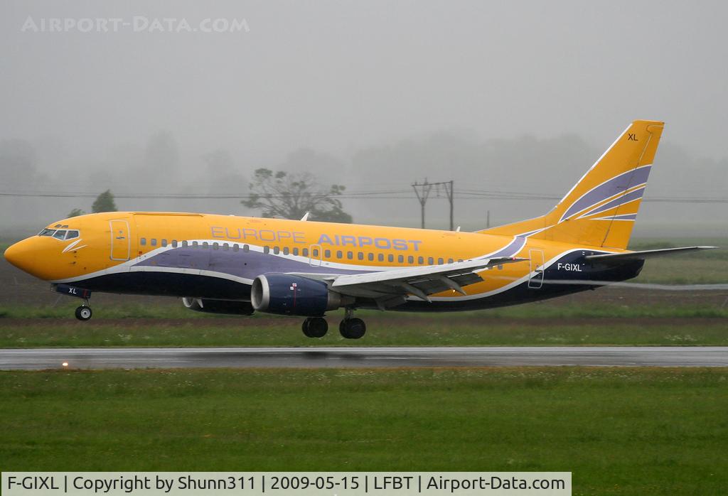 F-GIXL, 1987 Boeing 737-348QC C/N 23810, Landing rwy 20