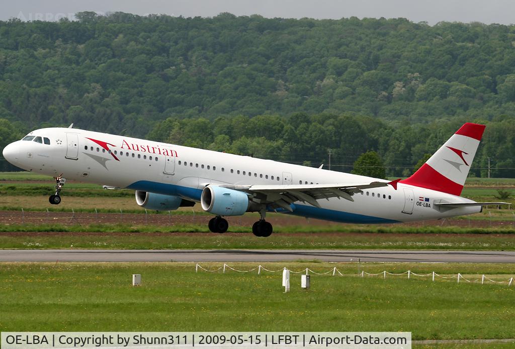 OE-LBA, 1995 Airbus A321-111 C/N 552, Landing rwy 20