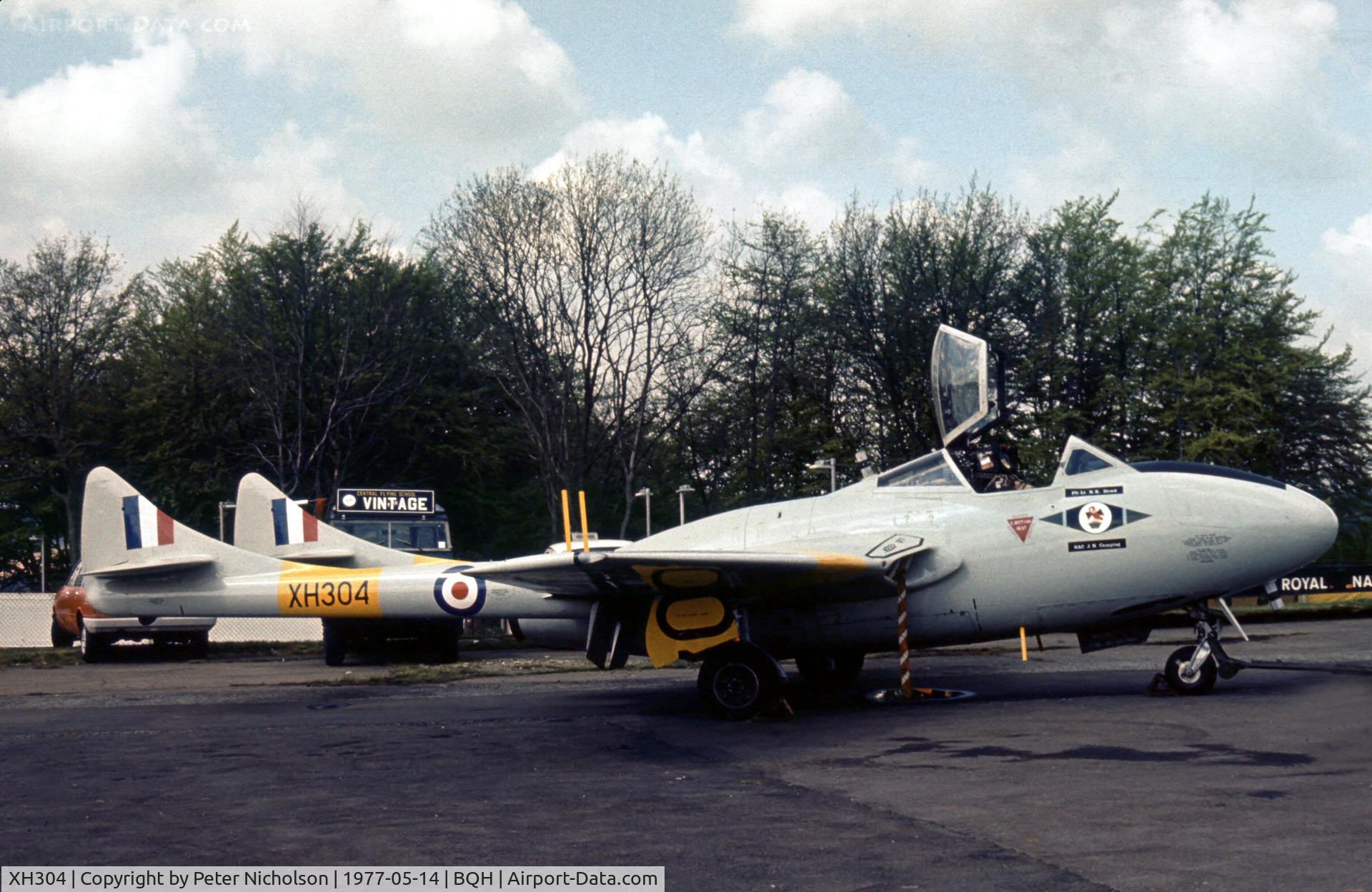 XH304, 1955 De Havilland DH-115 Vampire T.11 C/N 15658, The Vampire T.11 of the Central Flying School's Vintage Pair was present at the 1977 Biggin Hill Air Fair.