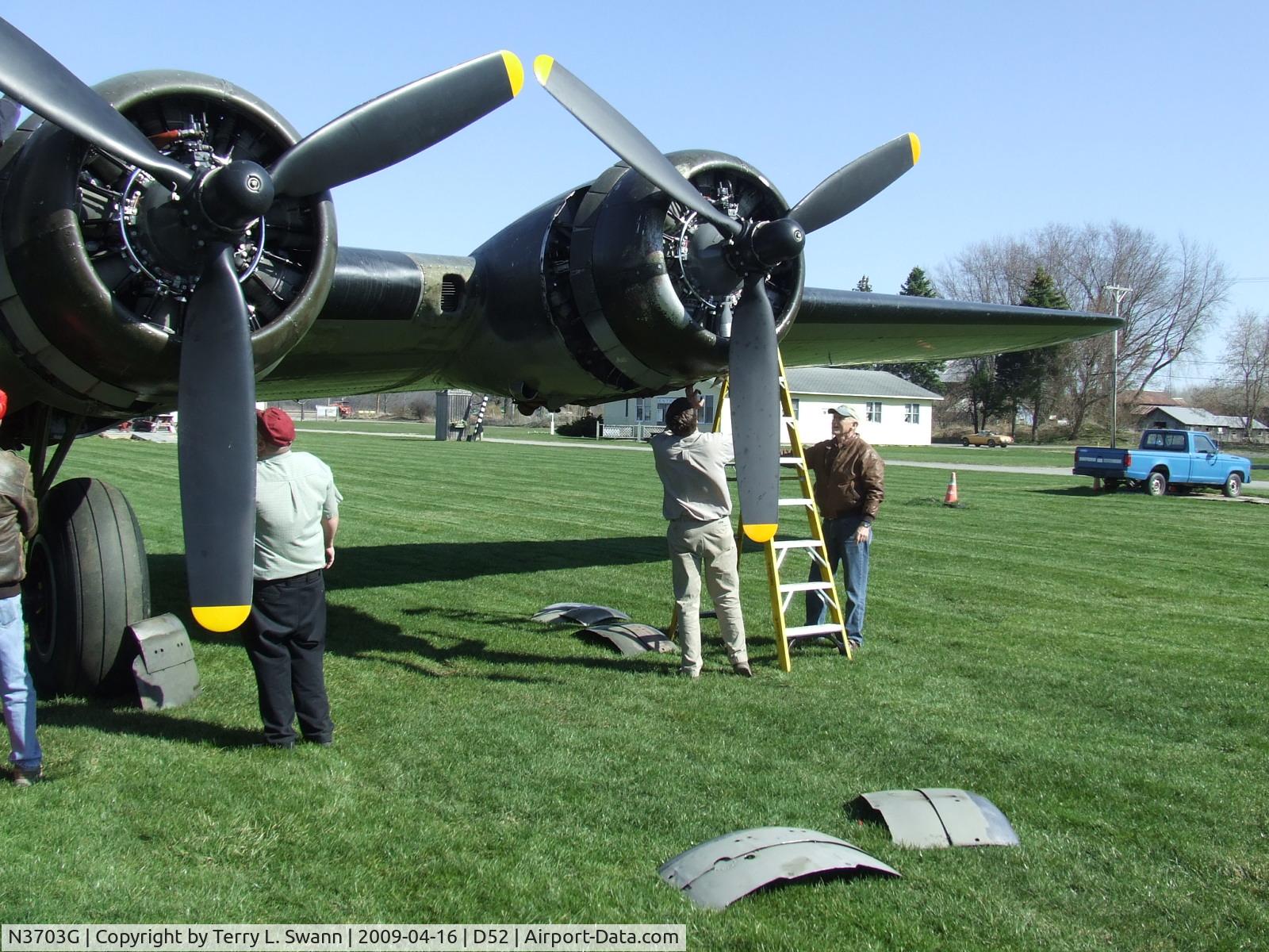 N3703G, 1945 Boeing B-17G Flying Fortress C/N 44-83546-A, Putting the remaining cowlings on before the first flight of the season..