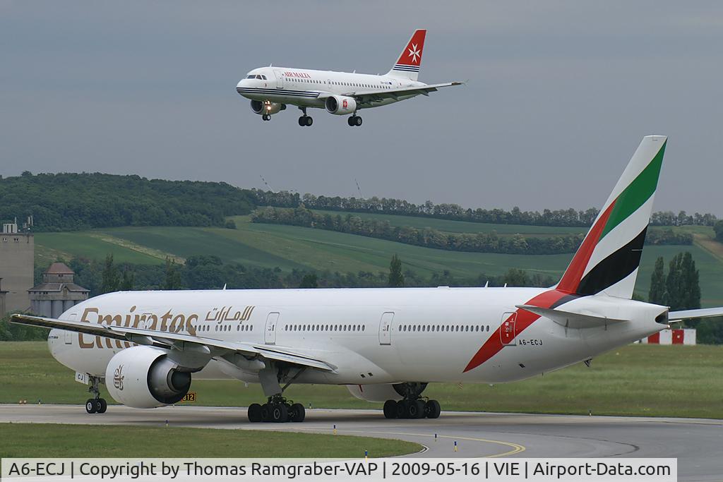 A6-ECJ, 2008 Boeing 777-31H/ER C/N 35583, Emirates Boeing 777-300
