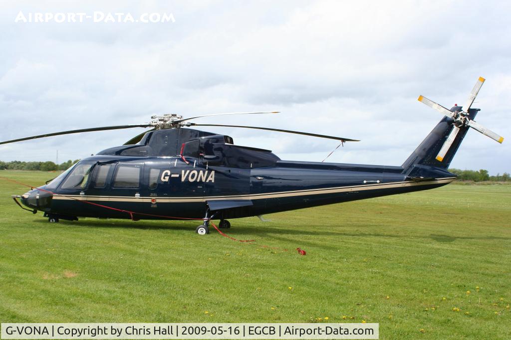 G-VONA, 1980 Sikorsky S-76A C/N 760086, Barton Fly-in and Open Day