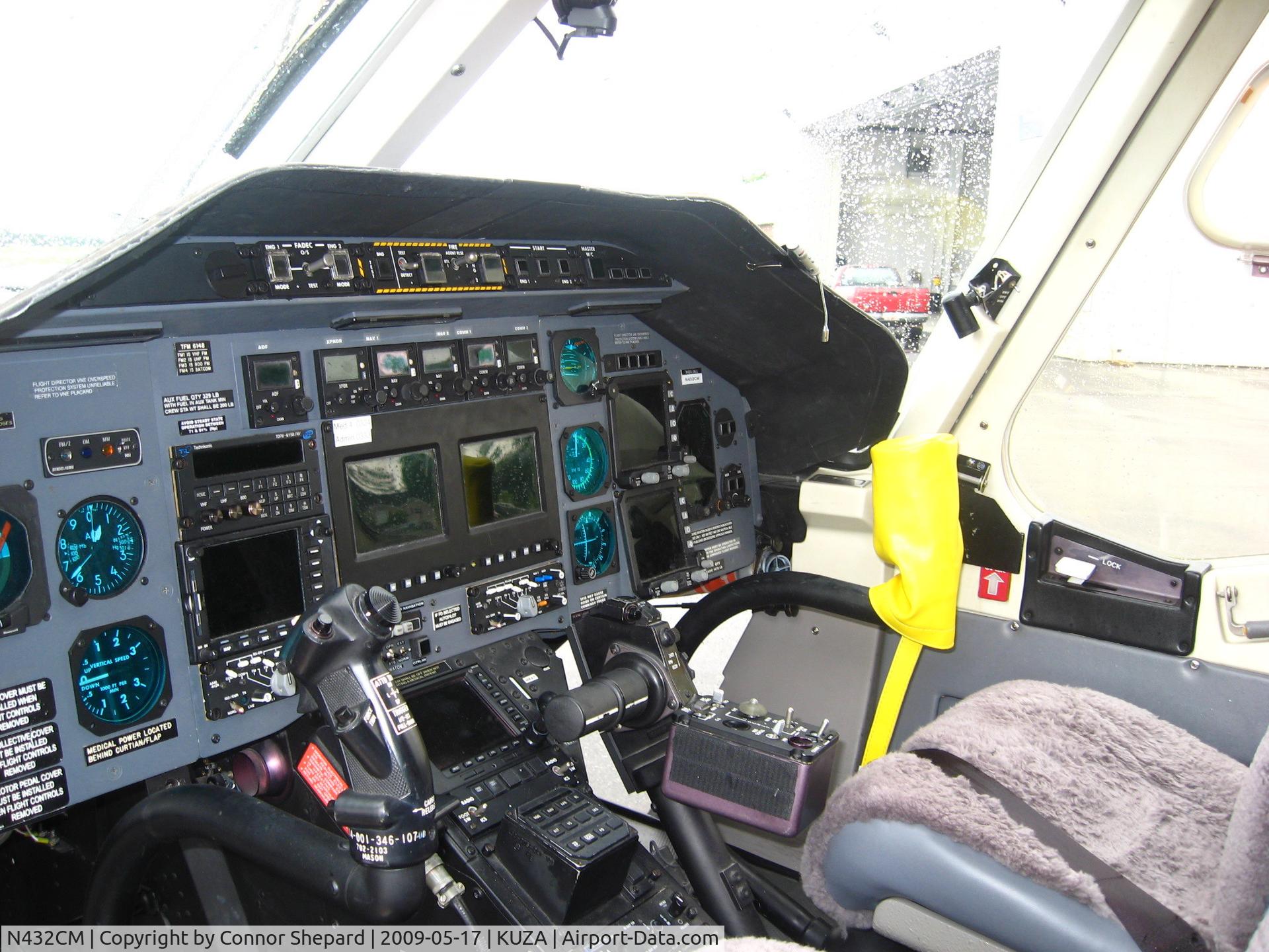 N432CM, 2002 Bell 430 C/N 49092, Bell 430 cockpit
