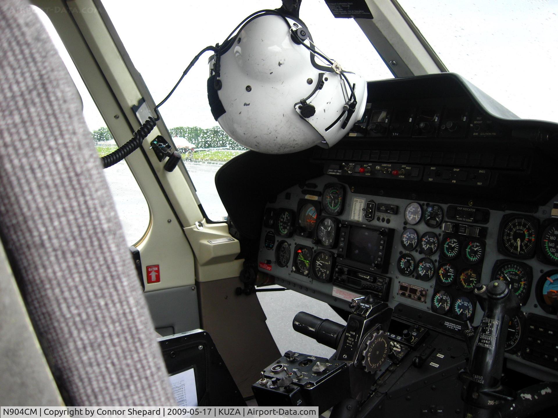 N904CM, 1993 Bell 230 C/N 23013, Bell 230 cockpit