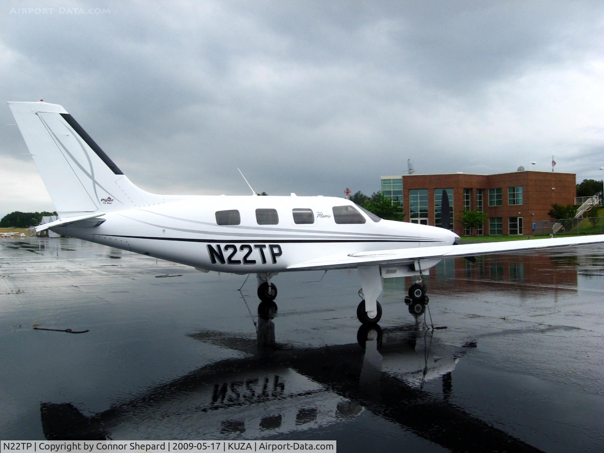 N22TP, 2008 Piper PA-46R-350T Malibu Matrix C/N 4692063, Piper on ramp