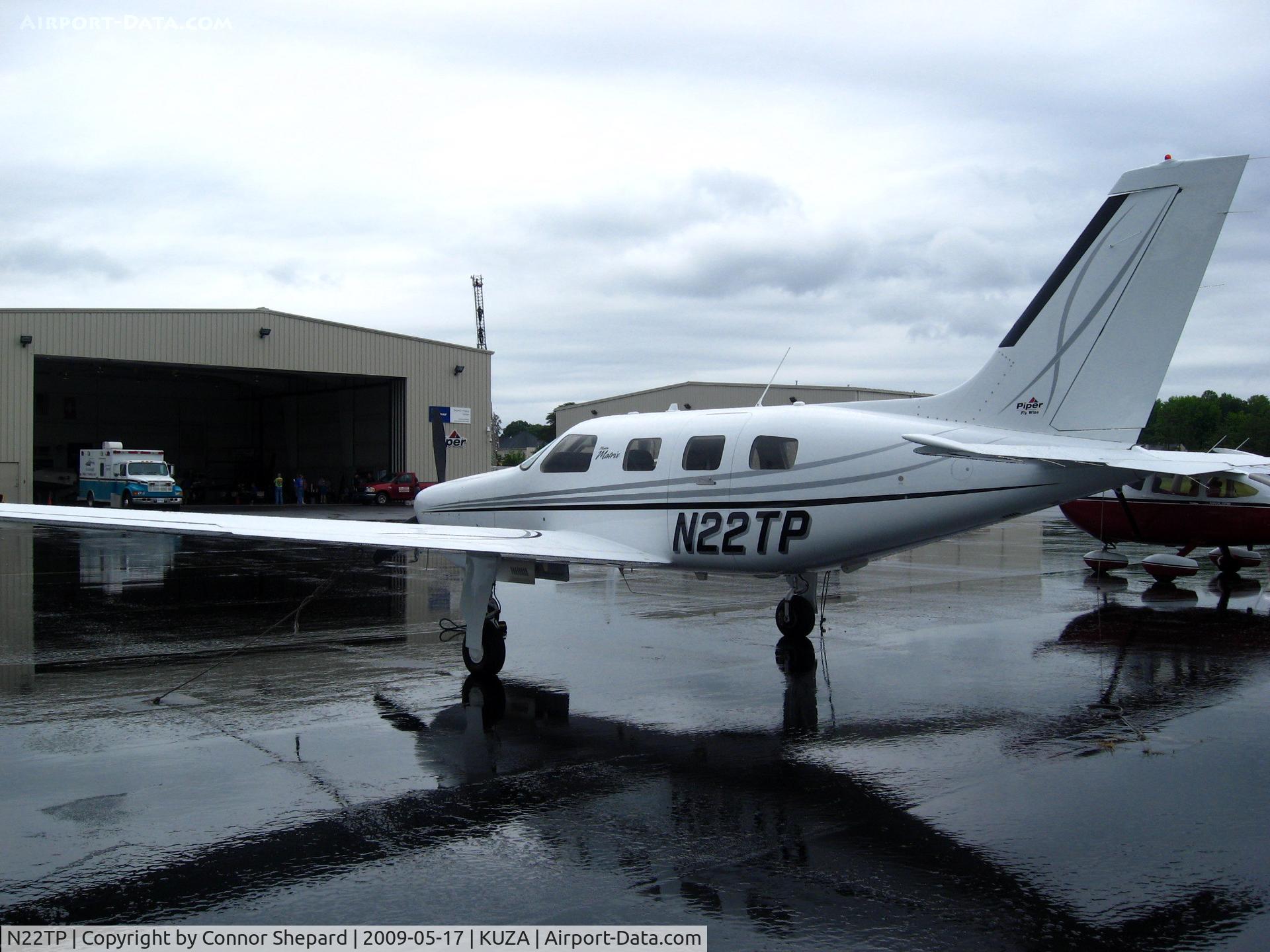 N22TP, 2008 Piper PA-46R-350T Malibu Matrix C/N 4692063, Piper on ramp