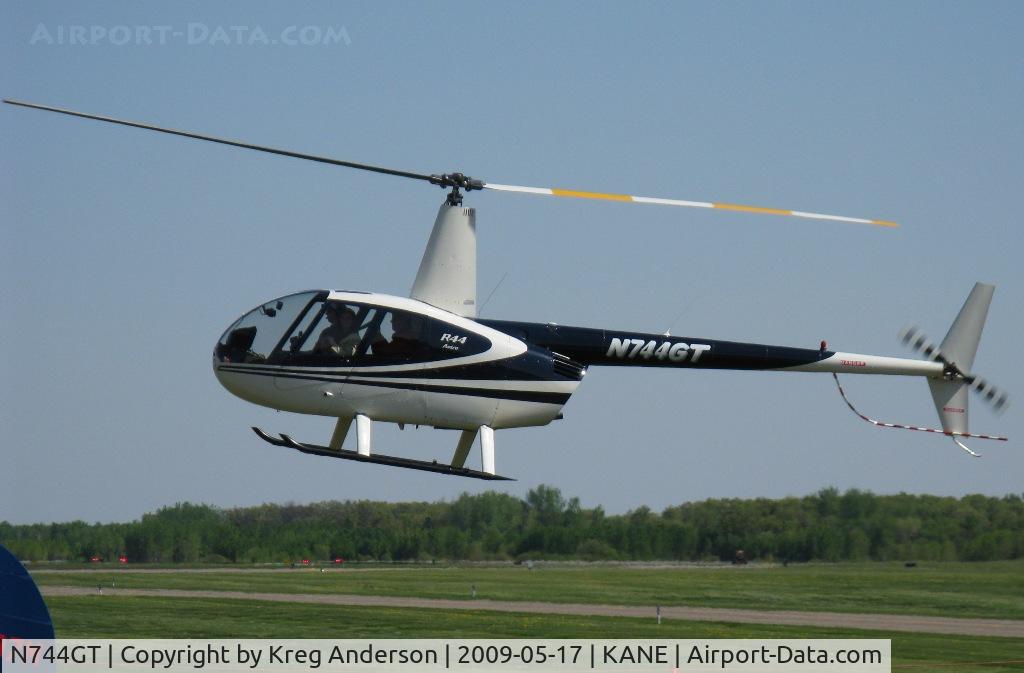 N744GT, 1999 Robinson R44 C/N 0624, 2009 Blaine Aviation Weekend