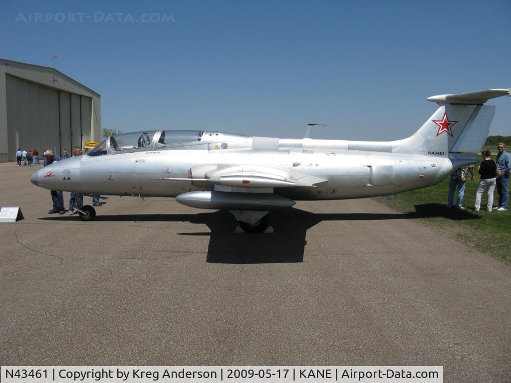 N43461, 1965 Aero L-29 Delfin C/N 591636, 2009 Blaine Aviation Weekend