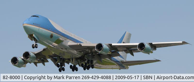 82-8000, 1987 Boeing VC-25A (747-2G4B) C/N 23824, Air Force One - South Bend - Leaving w/Obama