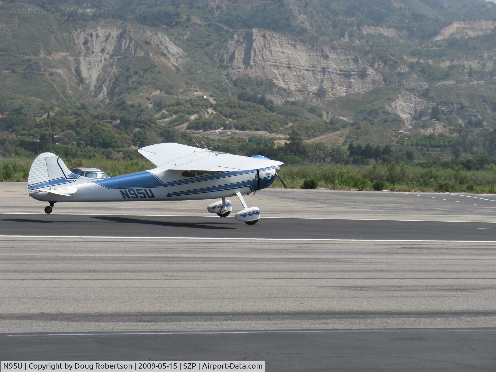 N95U, 1951 Cessna 195A C/N 7714, 1951 Cessna 195A BUSINESSLINER, Jacobs R755A-2  275 Hp, landing Rwy 22