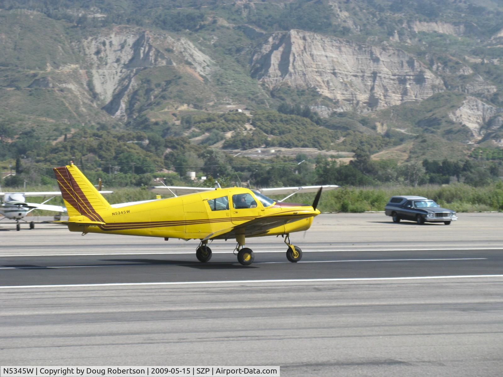 N5345W, 1962 Piper PA-28 C/N 28-404, 1962 Piper PA-28-150 CHEROKEE, Lycoming O-320-E2A 150 Hp, landing roll Rwy 22