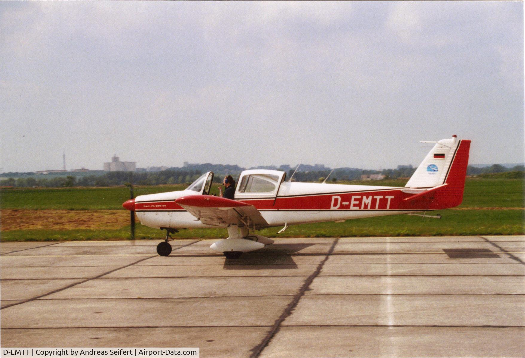 D-EMTT, Fuji FA-200-180 Aero Subaru C/N 190, Juli 2002