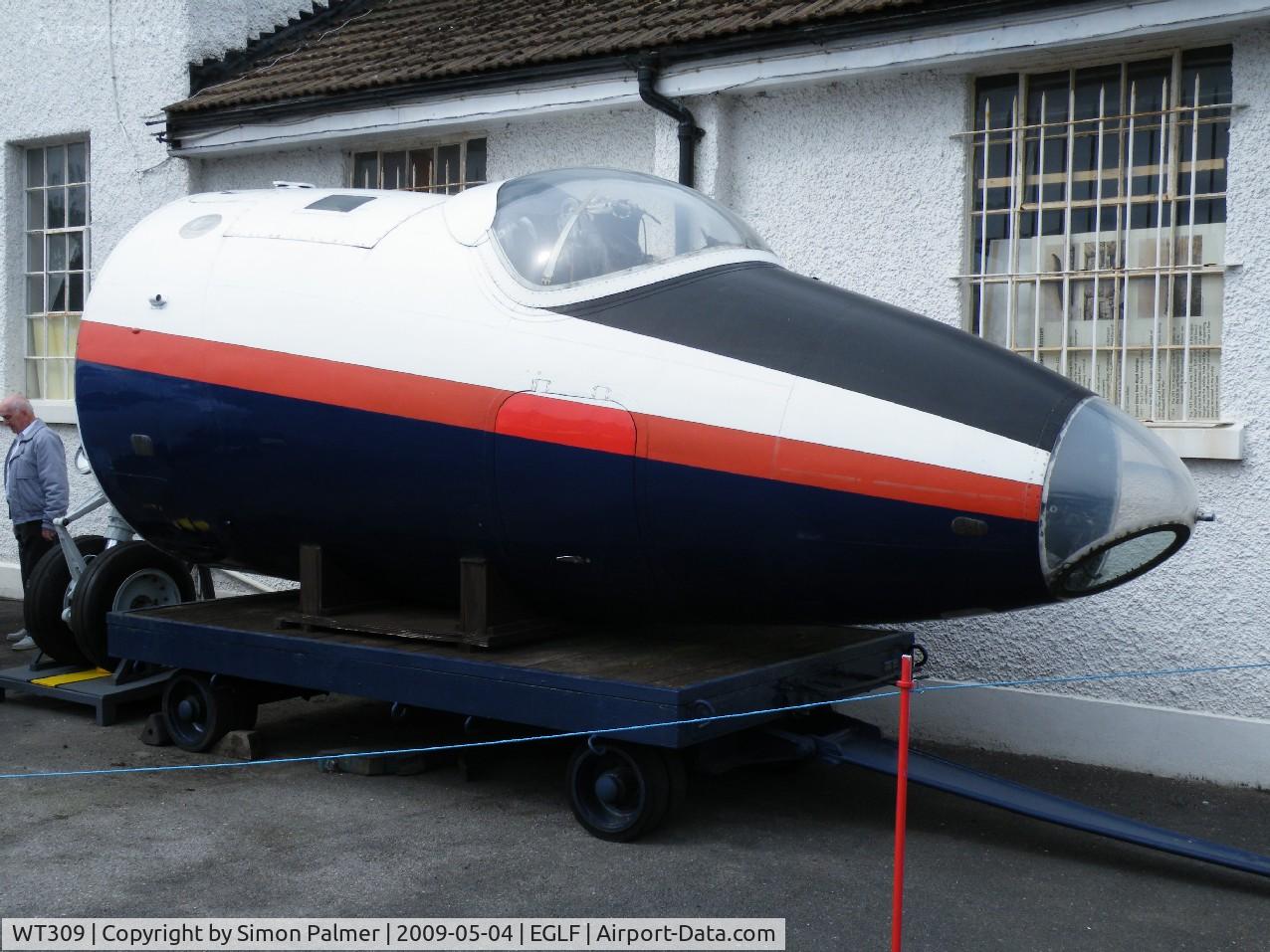 WT309, English Electric Canberra B.6 C/N EEP71436, Nose of a Canberra preserved at Farnborough