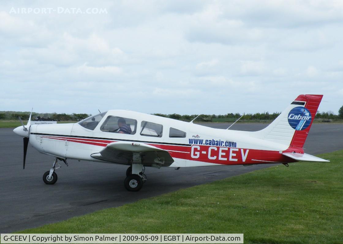 G-CEEV, 2002 Piper PA-28-161 Cherokee Warrior III C/N 2842162, PA-28 visiting Turweston