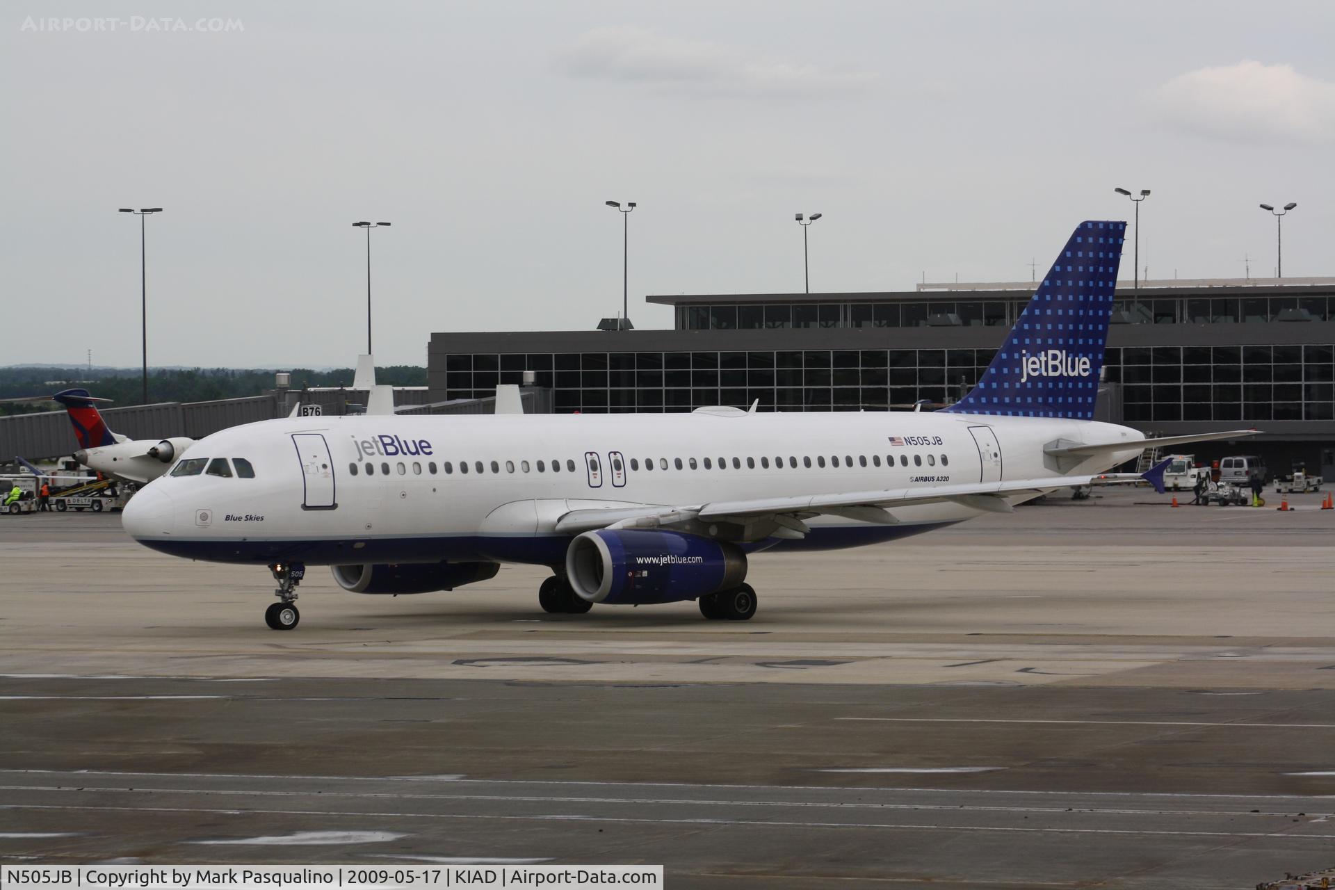 N505JB, 2000 Airbus A320-232 C/N 1173, Airbus A320