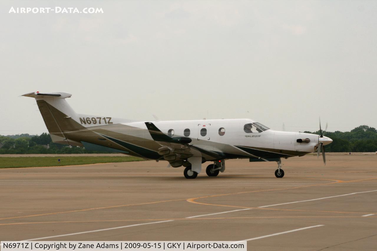 N6971Z, 2005 Pilatus PC-12/45 C/N 629, At Arlington Municipal