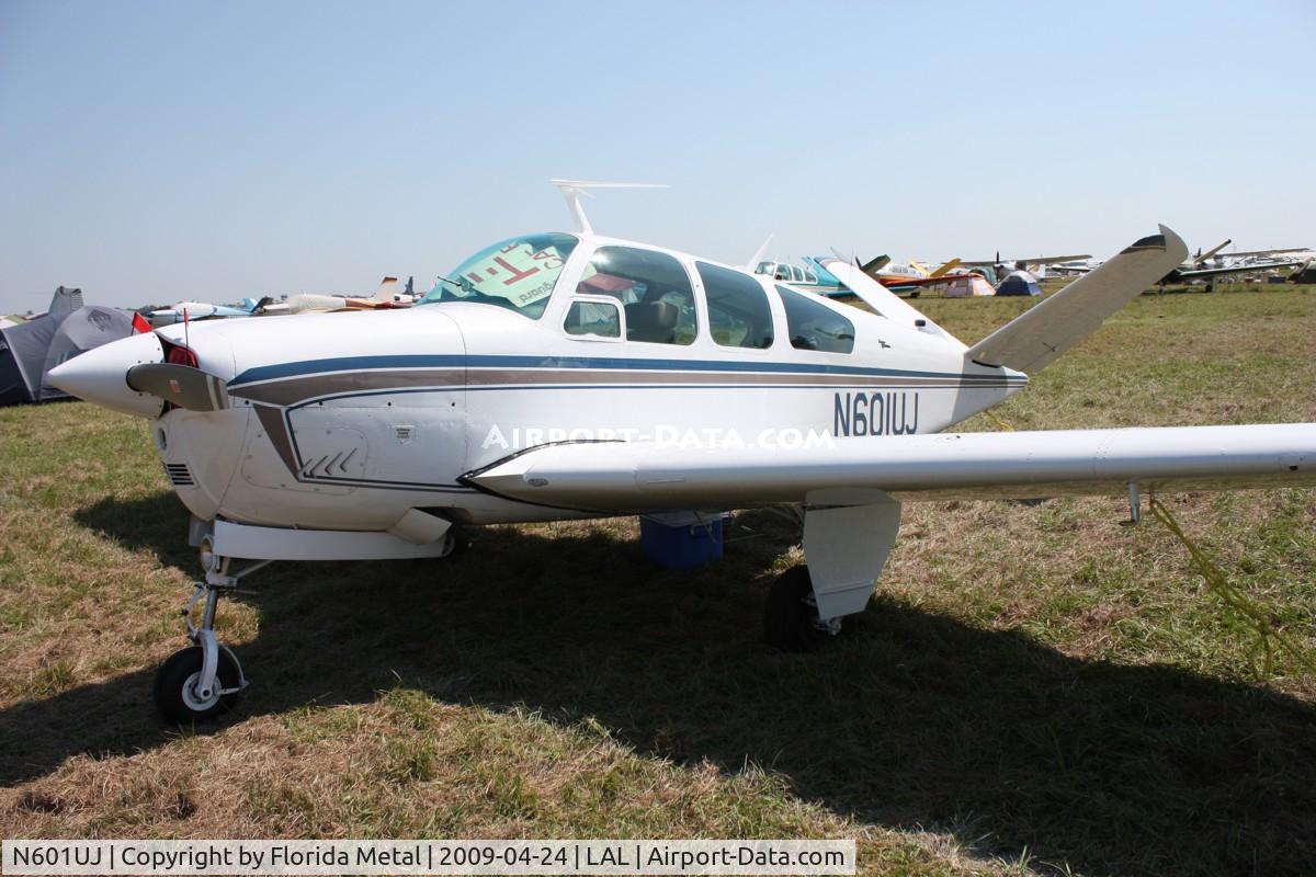 N601UJ, 1966 Beech V35 Bonanza C/N D-8117, Beech V35