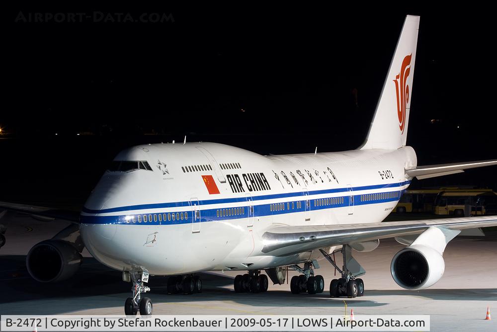B-2472, 2000 Boeing 747-4J6 C/N 30158, Special visitor.