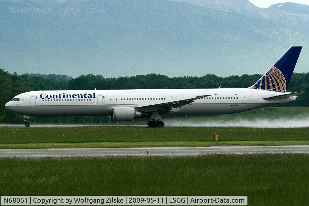 N68061, 2002 Boeing 767-424/ER C/N 29456, visitor