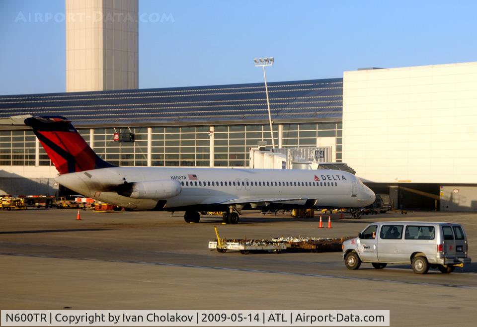 N600TR, 1979 McDonnell Douglas DC-9-51 C/N 47783, New Delta paint scheme