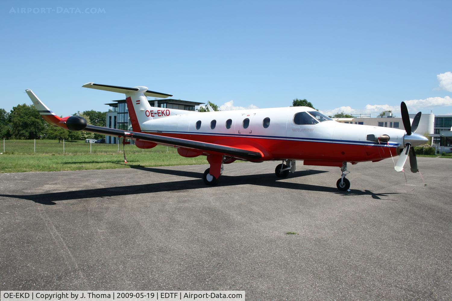 OE-EKD, 1996 Pilatus PC-12/45 C/N 142, Pilatus PC-12