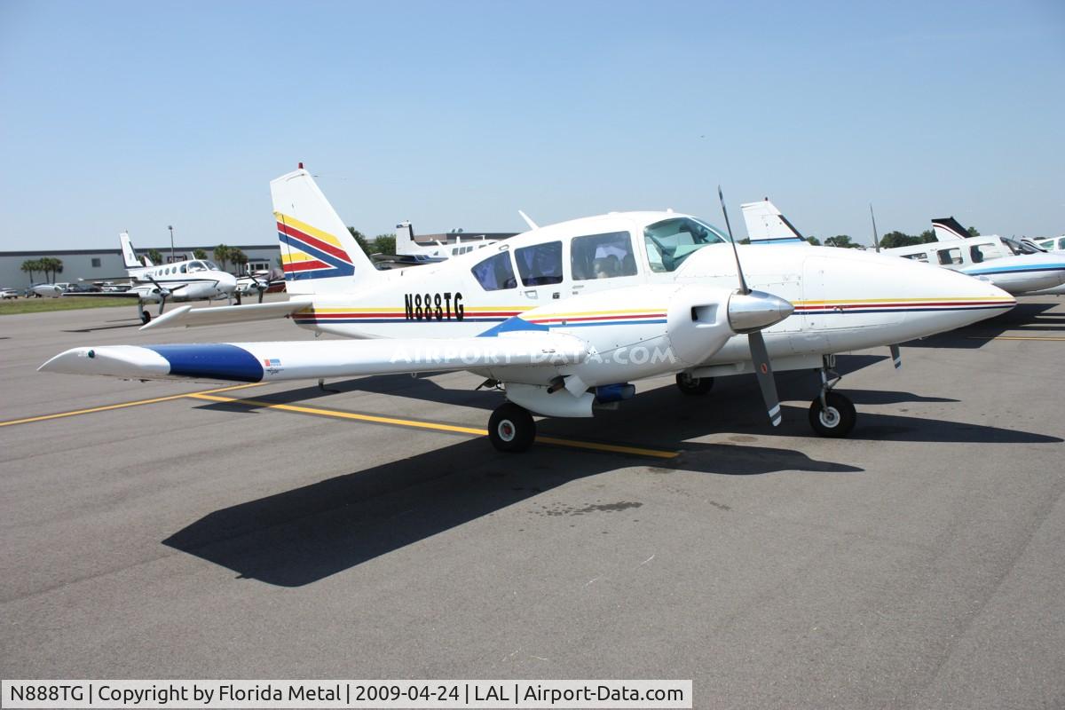 N888TG, 1976 Piper PA-23-250 C/N 27-7654032, Piper PA-23-250