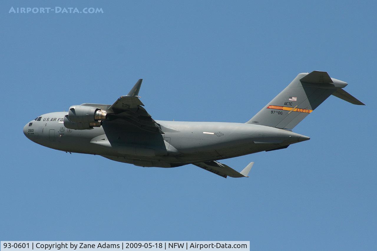 93-0601, 1993 McDonnell Douglas C-17A Globemaster III C/N 50021, Departing NAS Fort Worth - Carswell field on a sunny Monday after a rained out airshow