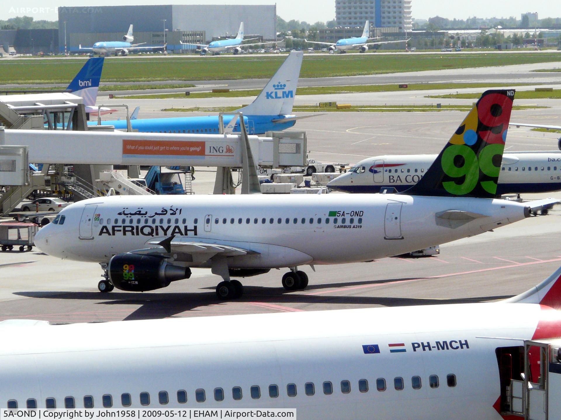 5A-OND, 2008 Airbus A319-111 C/N 3657, Afriqiyah airlines A319, about to park on stand