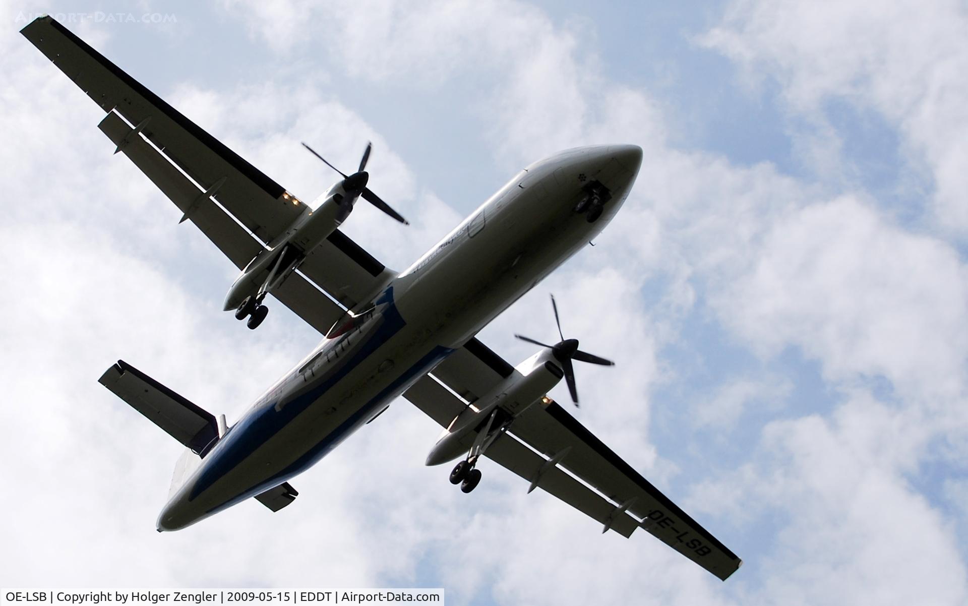 OE-LSB, 1998 De Havilland Canada DHC-8-314Q Dash 8 C/N 525, 