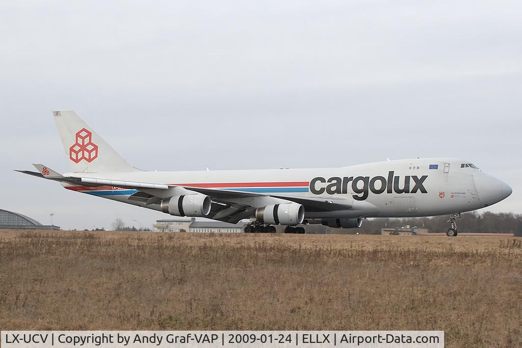 LX-UCV, 2004 Boeing 747-4R7F/SCD C/N 33827, Cargolux 747-400