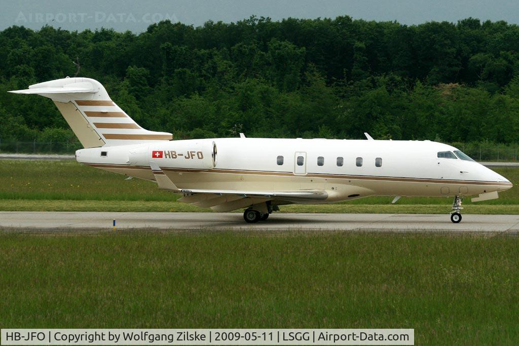 HB-JFO, 2006 Bombardier Challenger 300 (BD-100-1A10) C/N 20137, visitor