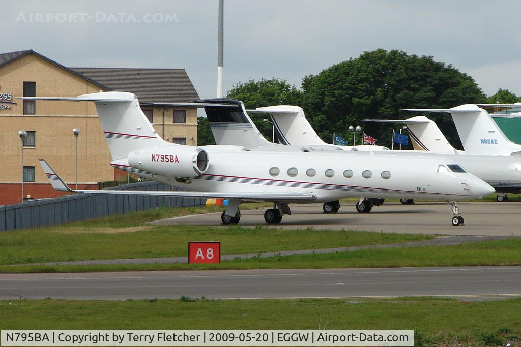 N795BA, 2004 Gulfstream Aerospace GV-SP (G550) C/N 5031, Gulfstream V at Luton