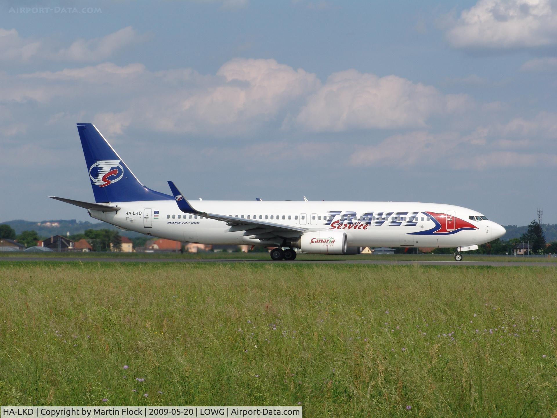 HA-LKD, 2000 Boeing 737-8K5 C/N 27985, .