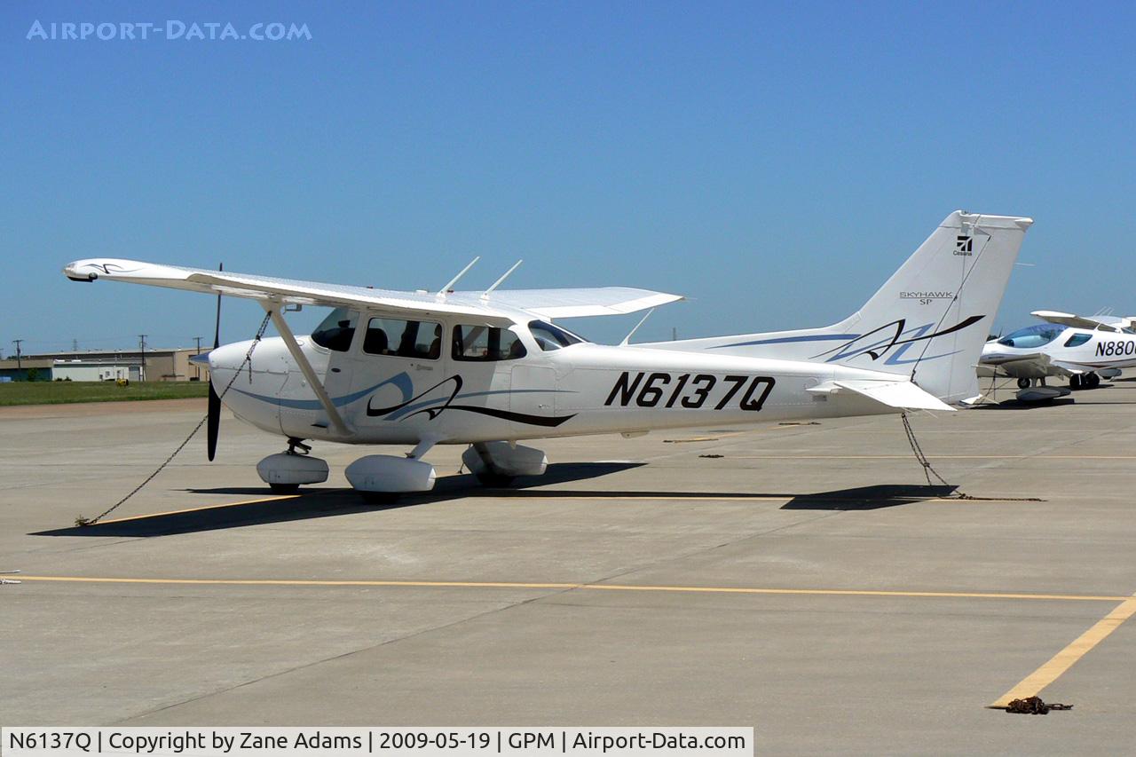 N6137Q, 2008 Cessna 172S C/N 172S10682, At Grand Prairie Municipal