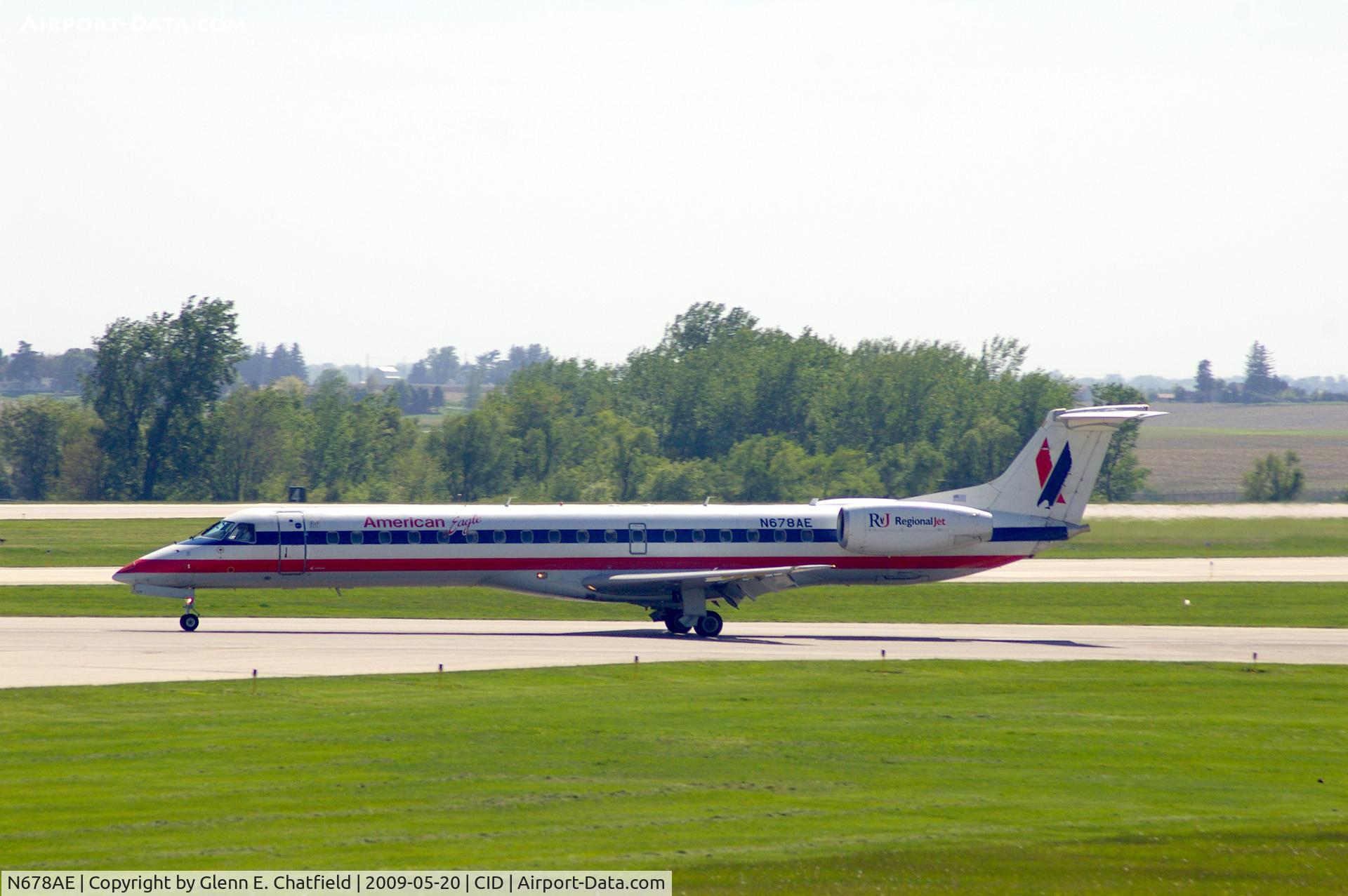 N678AE, 2004 Embraer ERJ-145LR (EMB-145LR) C/N 14500813, Arriving Runway 13