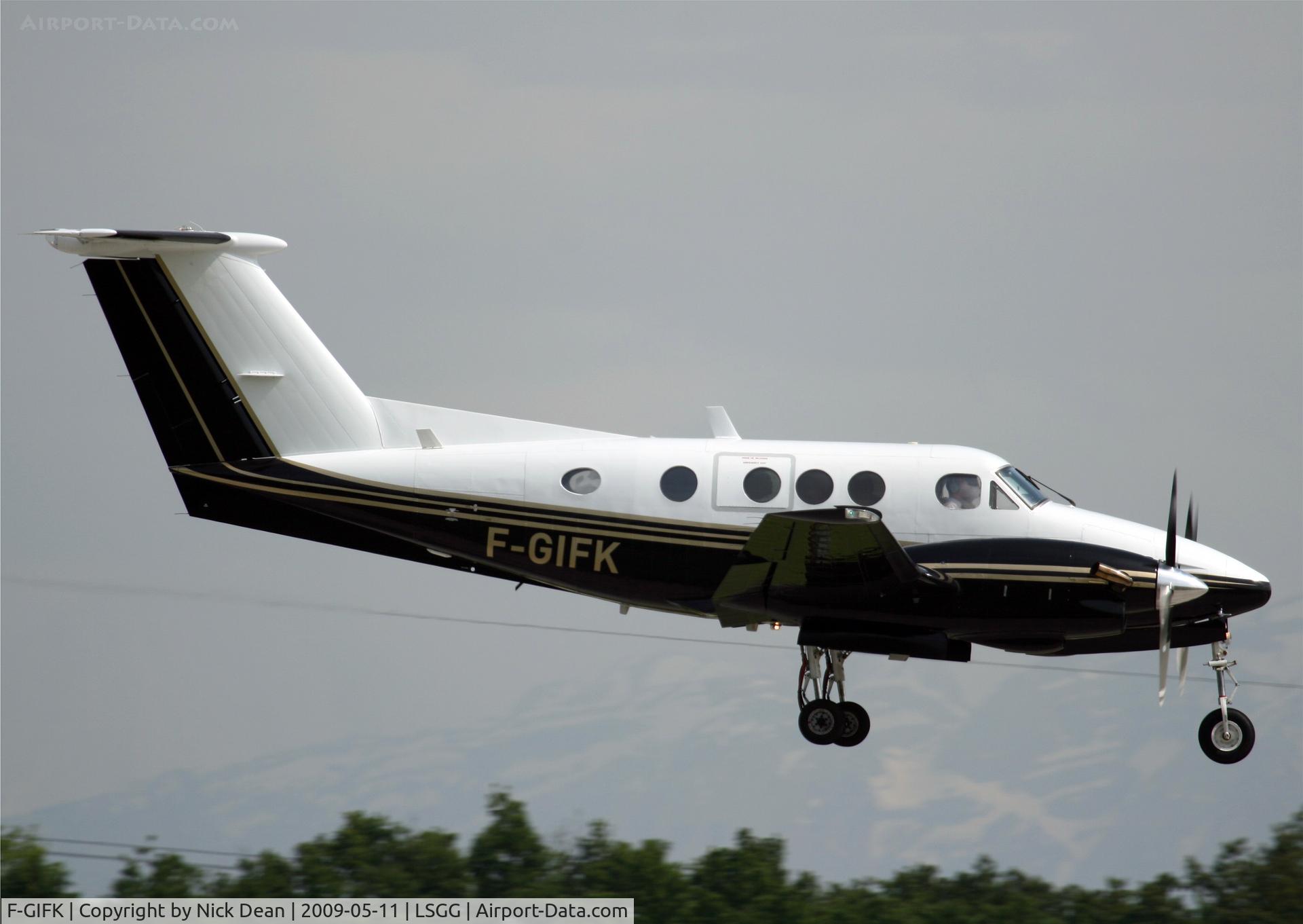 F-GIFK, 1980 Beech F90 King Air C/N LA-62, LSGG