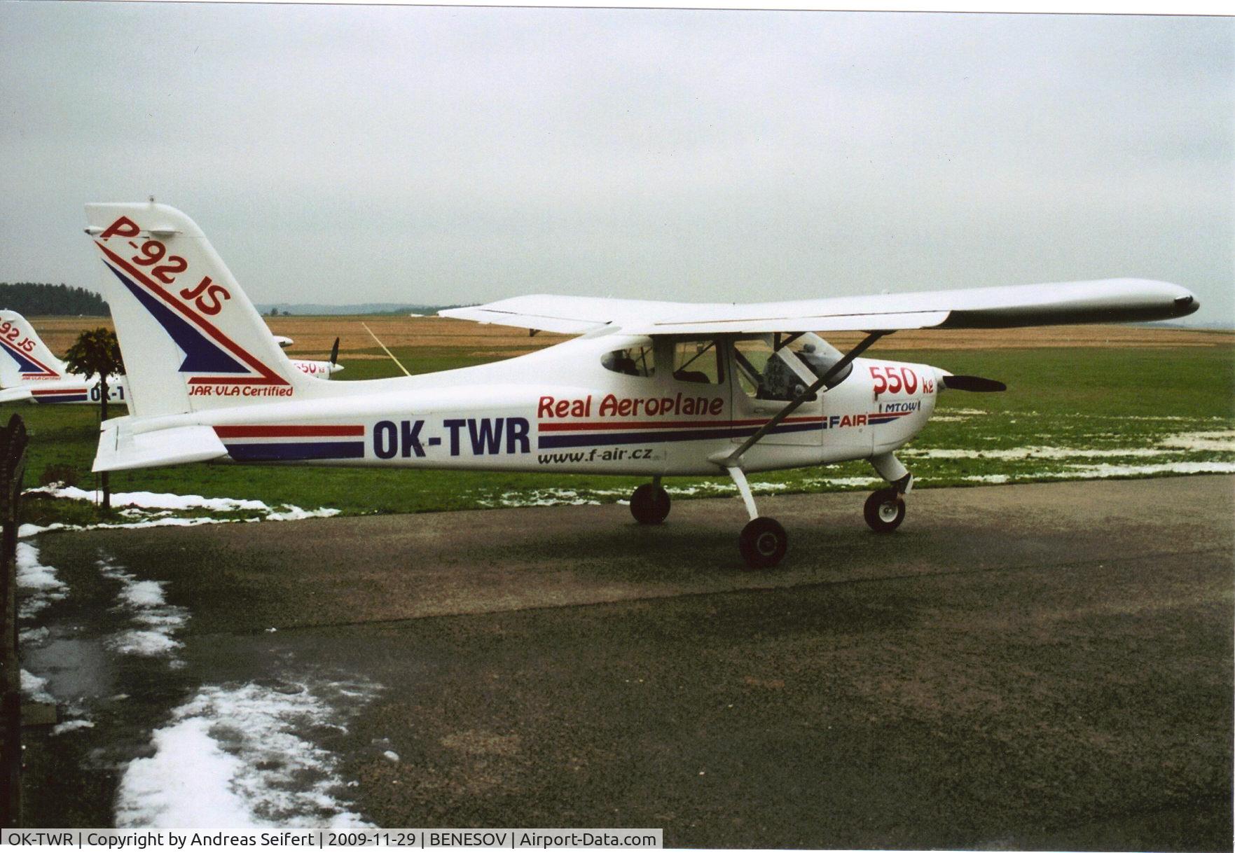 OK-TWR, Tecnam P-92JS Echo C/N 054, Benesov CSSR 29.11.2009