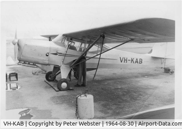 VH-KAB, 1950 Auster J-1B Aiglet C/N 2644, Cunderdin Airport preparing to fly to Perth Western Australia