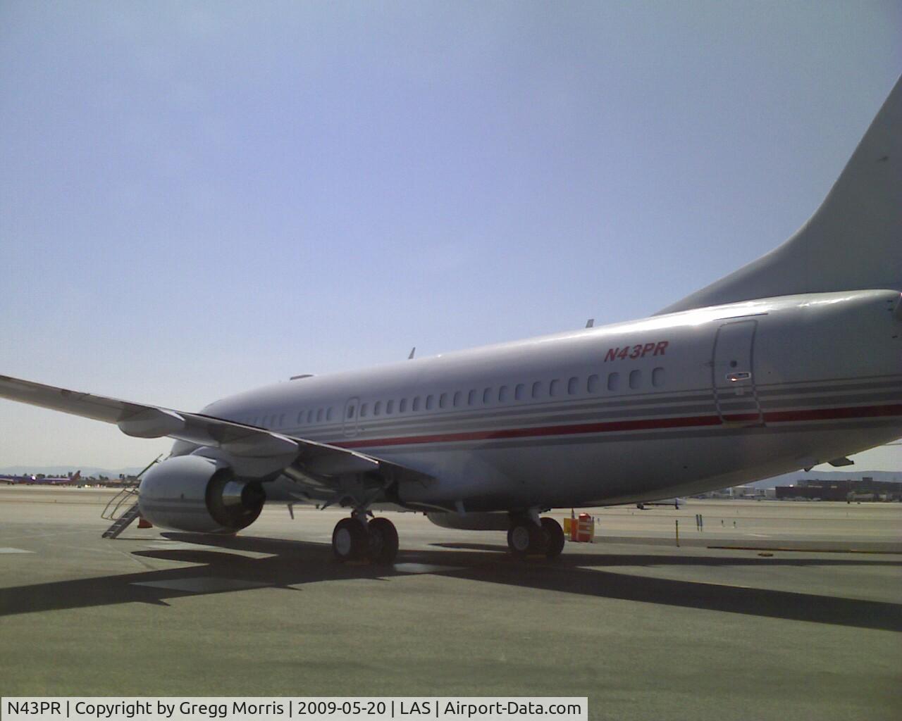 N43PR, 1998 Boeing 737-75V BBJ C/N 28581, Parked at Atlantic Aviation