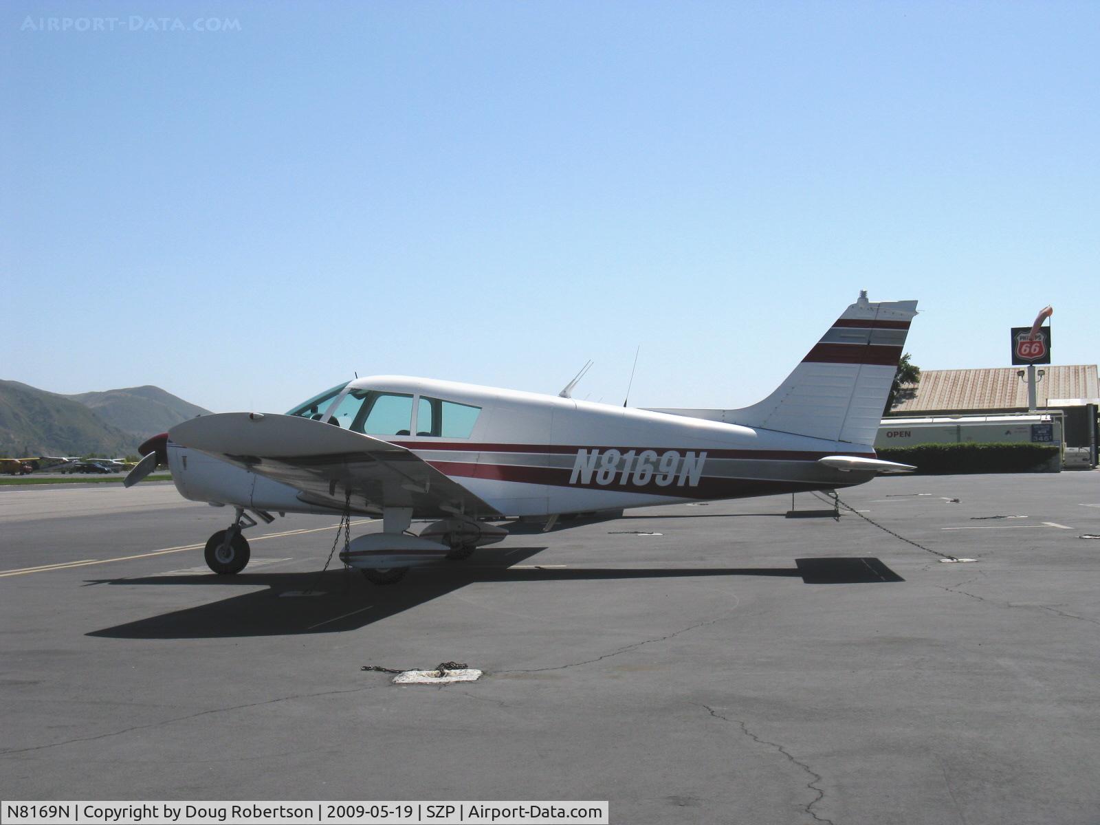N8169N, 1968 Piper PA-28-140 C/N 28-25365, 1968 Piper PA-28-140 CHEROKEE, Lycoming O-320-E2A 150 Hp