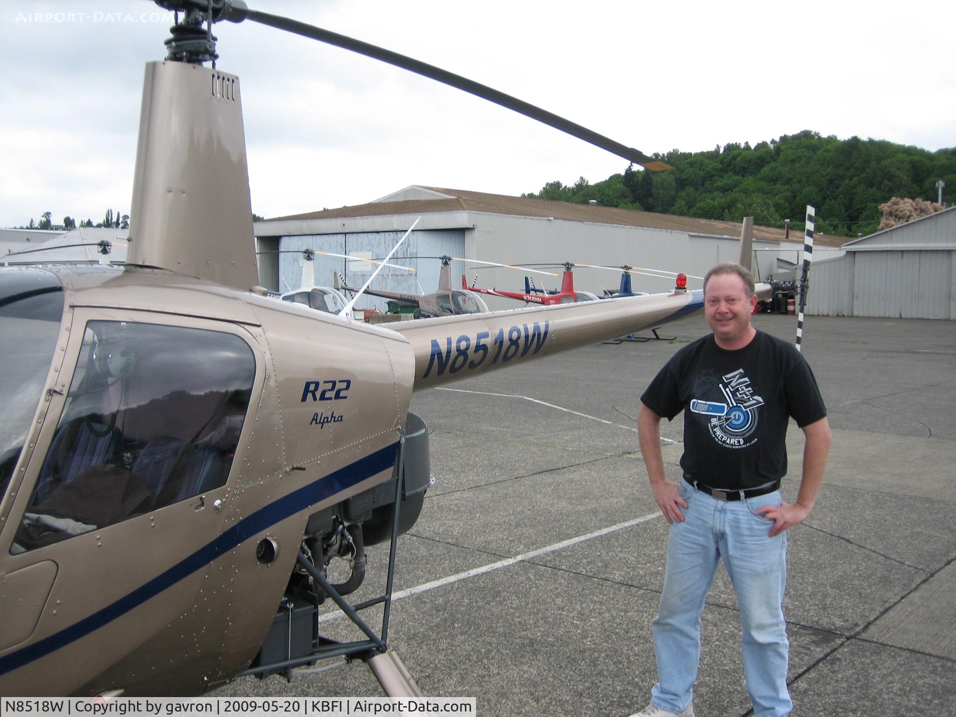 N8518W, 1984 Robinson R22 ALPHA C/N 0425, N8518W at KBFI