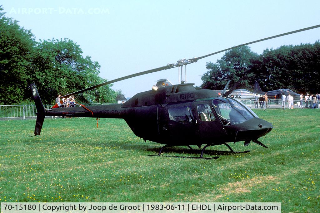 70-15180, Bell OH-58A Kiowa C/N 40731, The resident helicopters squadrons at Deelen had invited some other army units for the anual open house. The US Army brought this Kiowa.