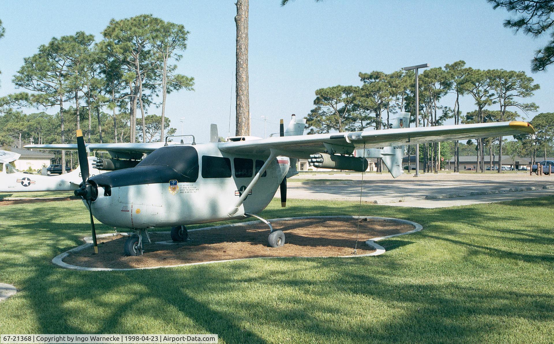 67-21368, 1967 Cessna O-2A Super Skymaster Super Skymaster C/N 337M-0074, Cessna O-2A Super Skymaster of USAF at Hurlburt Field historic aircraft park