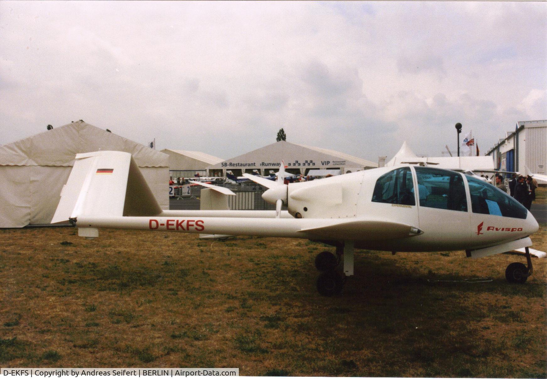 D-EKFS, Akaflieg Stuttgard FS.28 C/N V-1/1832, Berlin ILA 2000