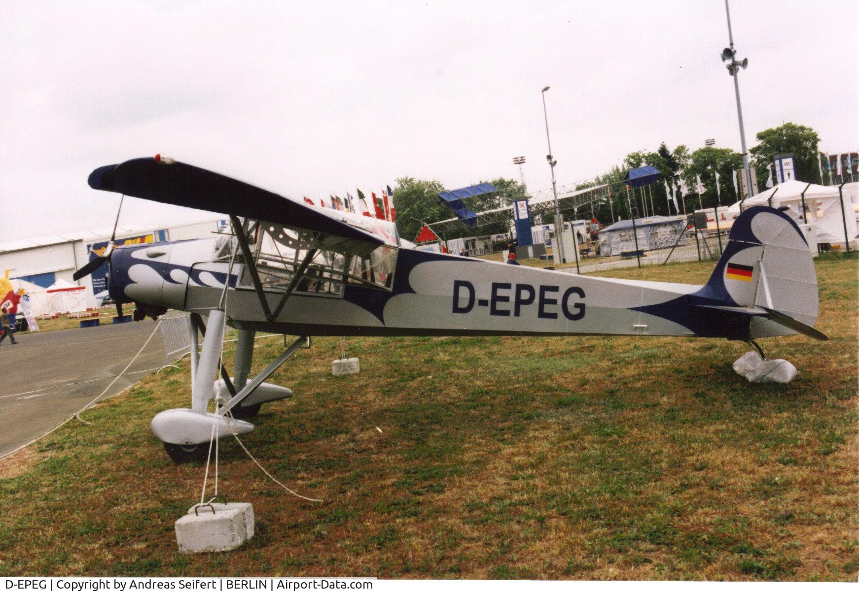 D-EPEG, Slepcev Storch SS-MK4 C/N SS4-051, Berlin ILA 2000