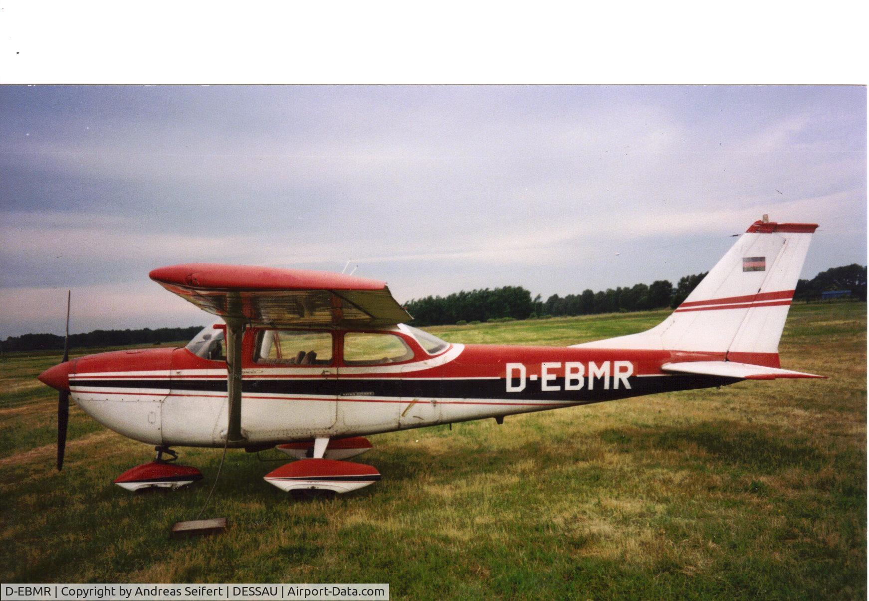 D-EBMR, Reims FR172F Reims Rocket C/N 0123, Dessau 2000
