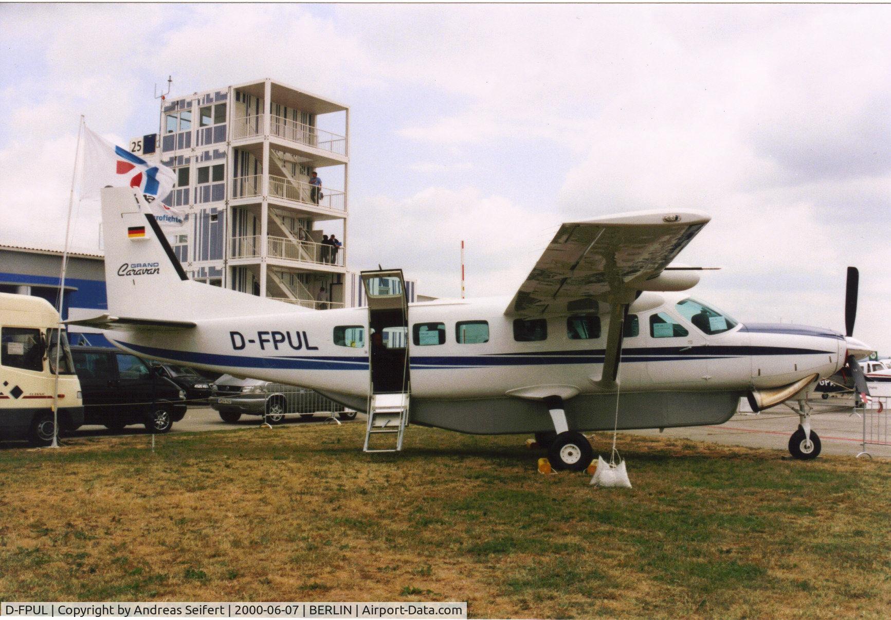 D-FPUL, Cessna 208B Caravan I C/N 208B-0805, Berlin ILA 7.6.2000