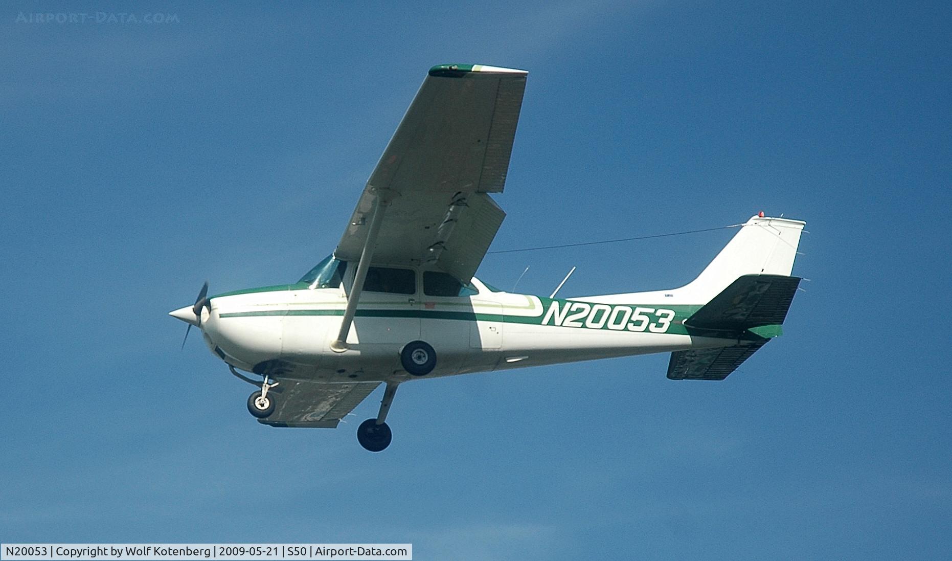 N20053, 1972 Cessna 172M C/N 17260965, flying on final