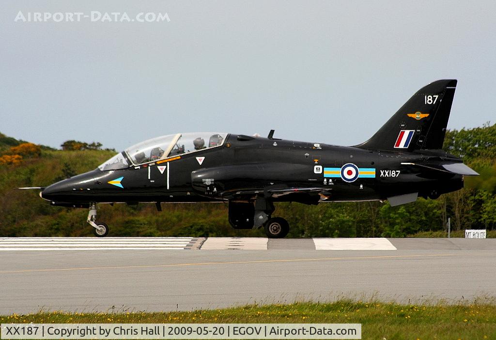XX187, 1977 Hawker Siddeley Hawk T.1A C/N 034/312034, RAF No 4 FTS/208(R) Sqn