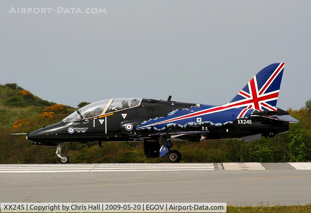 XX245, 1978 Hawker Siddeley Hawk T.1 C/N 081/312081, RAF No 4 FTS/208(R) Sqn in the 2009 Hawk Display Team livery